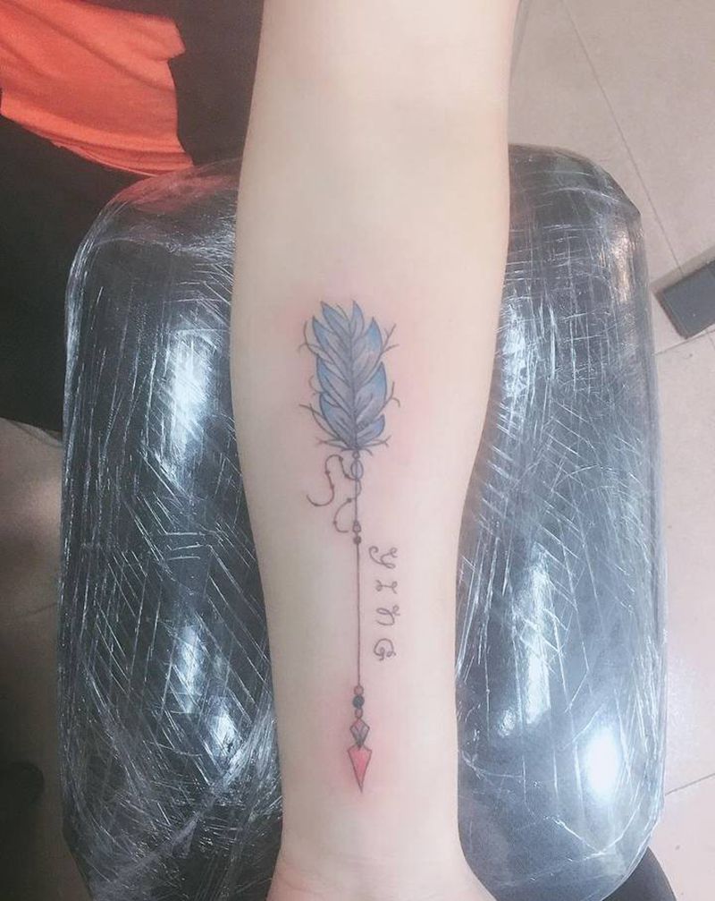 羽毛纹身图片_手臂新传统纹身图案