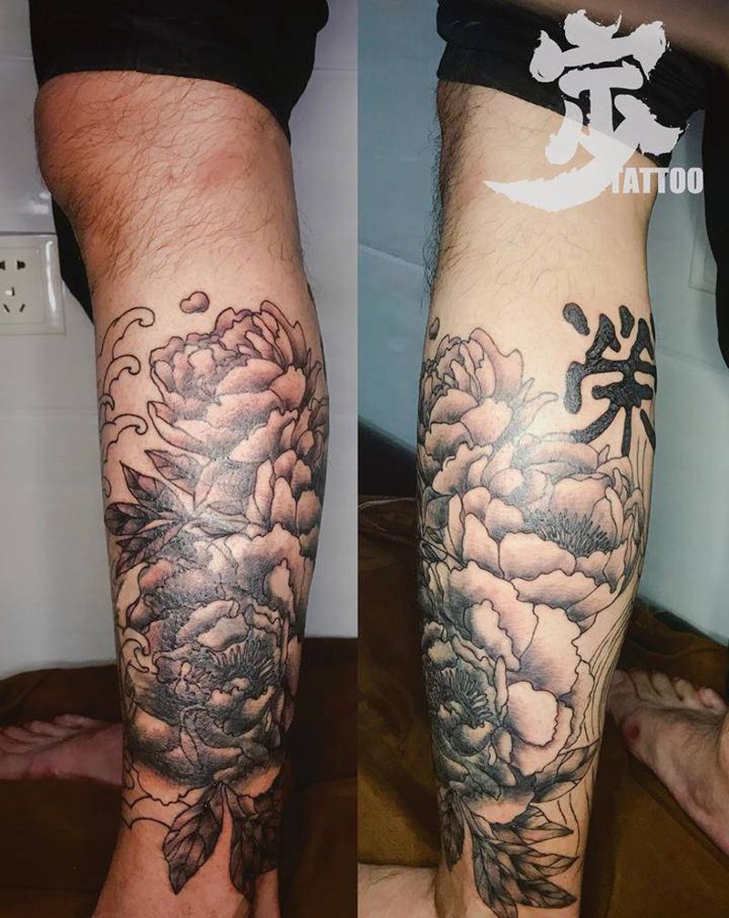 牡丹+覆盖纹身图片_腿部老传统纹身图案