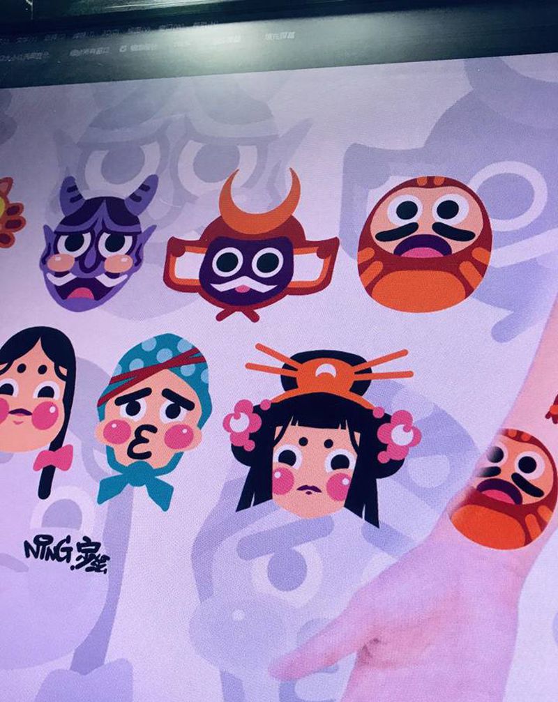 可爱面谱纹身图片_手臂New School纹身图案