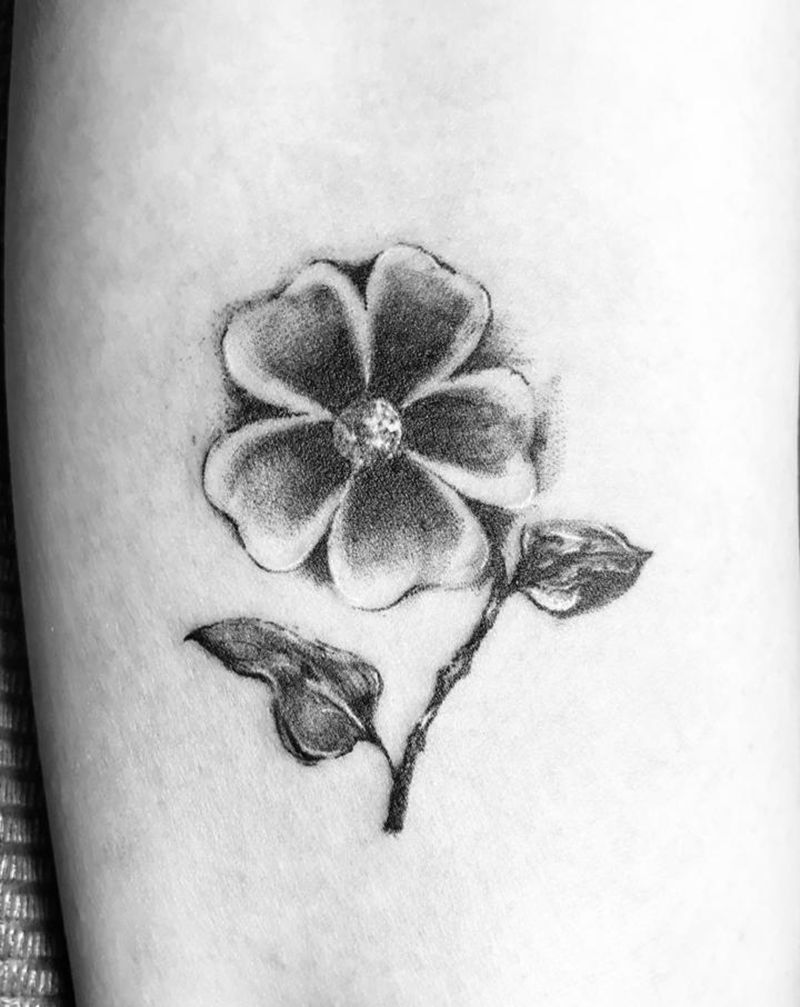 小花花纹身图片_手臂纹身图案