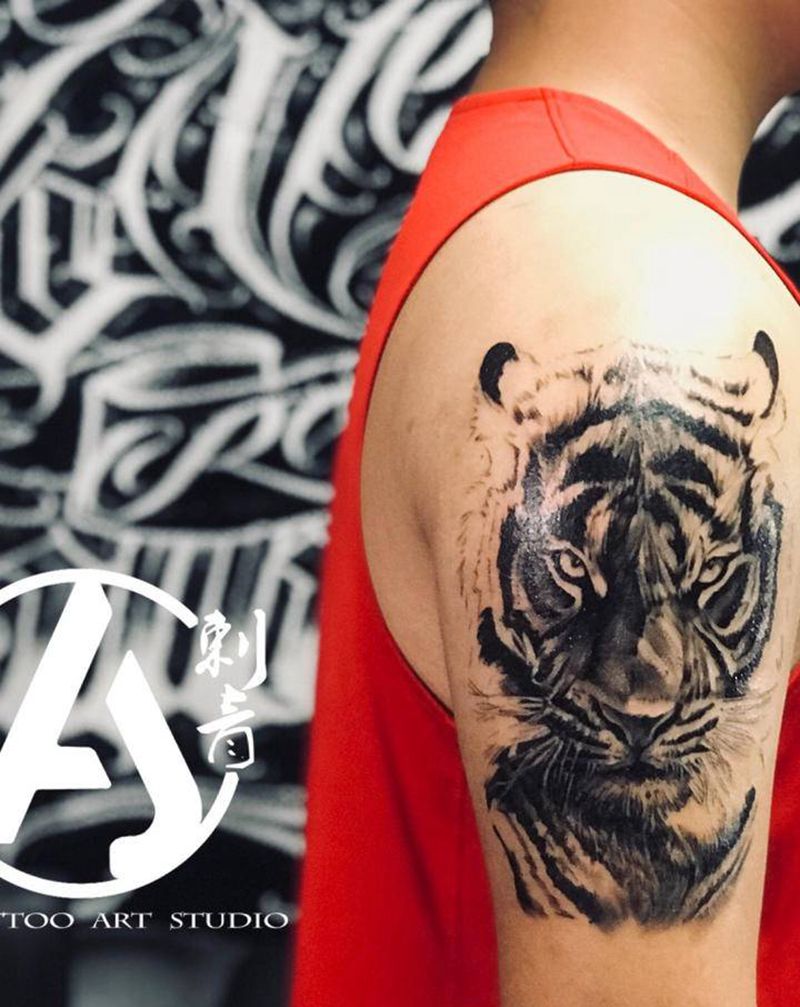 欧美写实老虎纹身图片_手臂欧美写实纹身图案