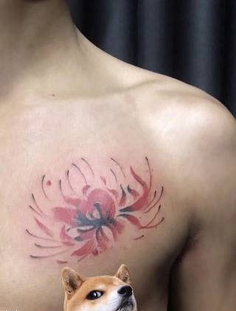 彼岸花纹身图片_胸部纹身图案