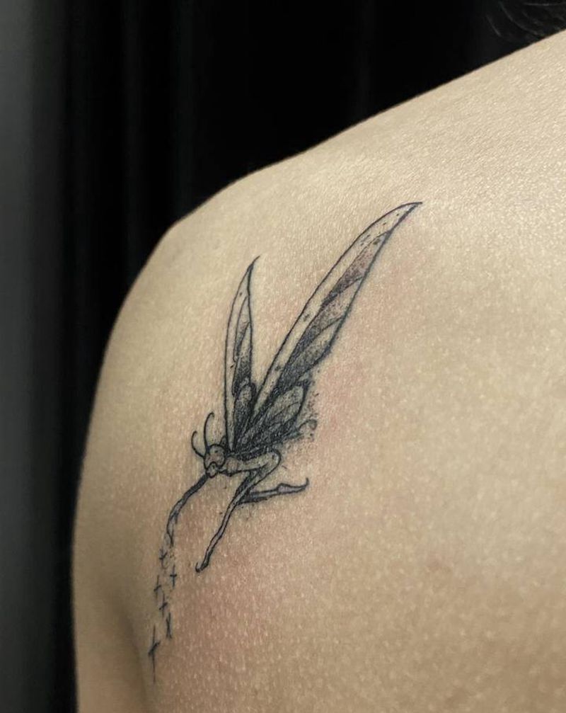 小精灵纹身图片_肩部纹身图案