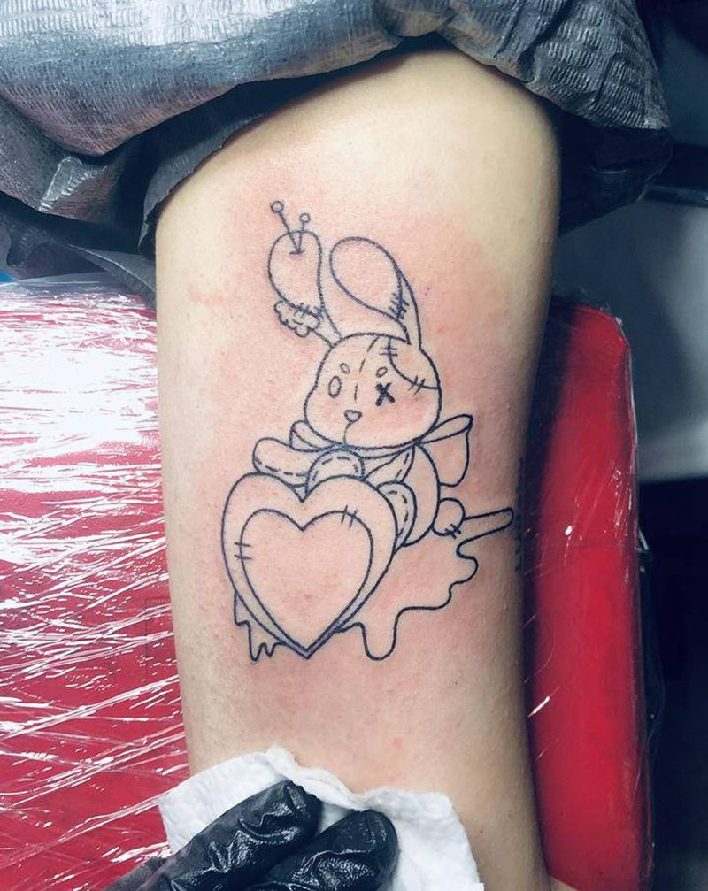 小兔纹身图片_手部纹身图案