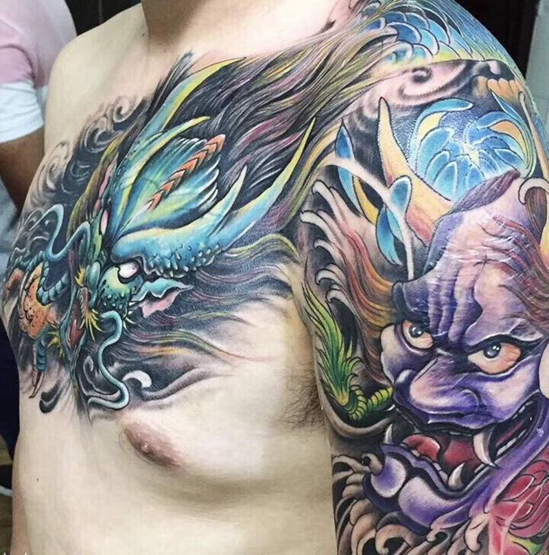 半甲纹身图片_肩部纹身图案