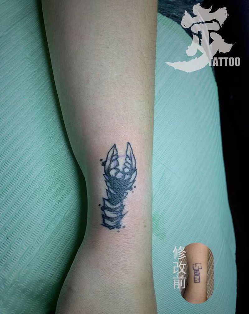 暴力遮盖➕蟹钳纹身图片_手臂New School纹身图案