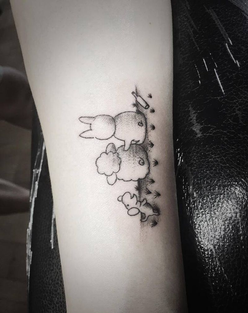 万达店作品纹身图片_臀部纹身图案