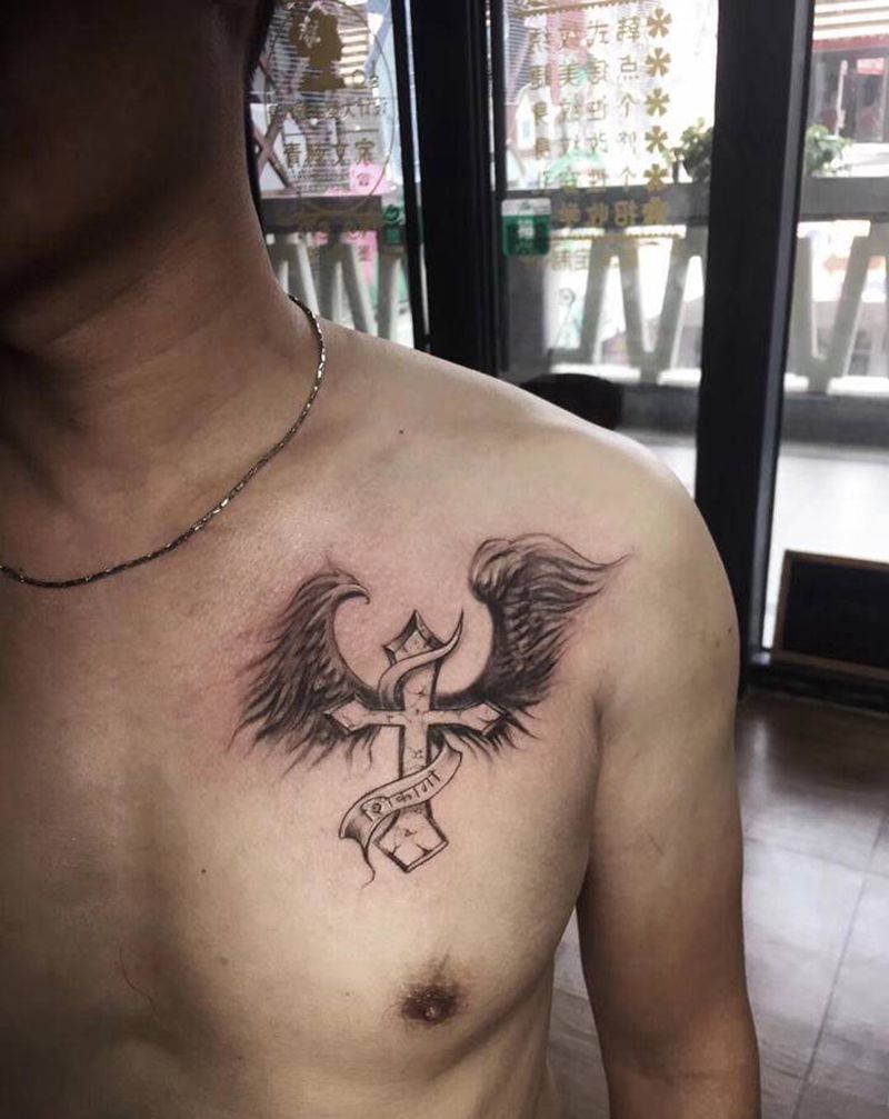 顾客自带图纹身图片_胸部纹身图案