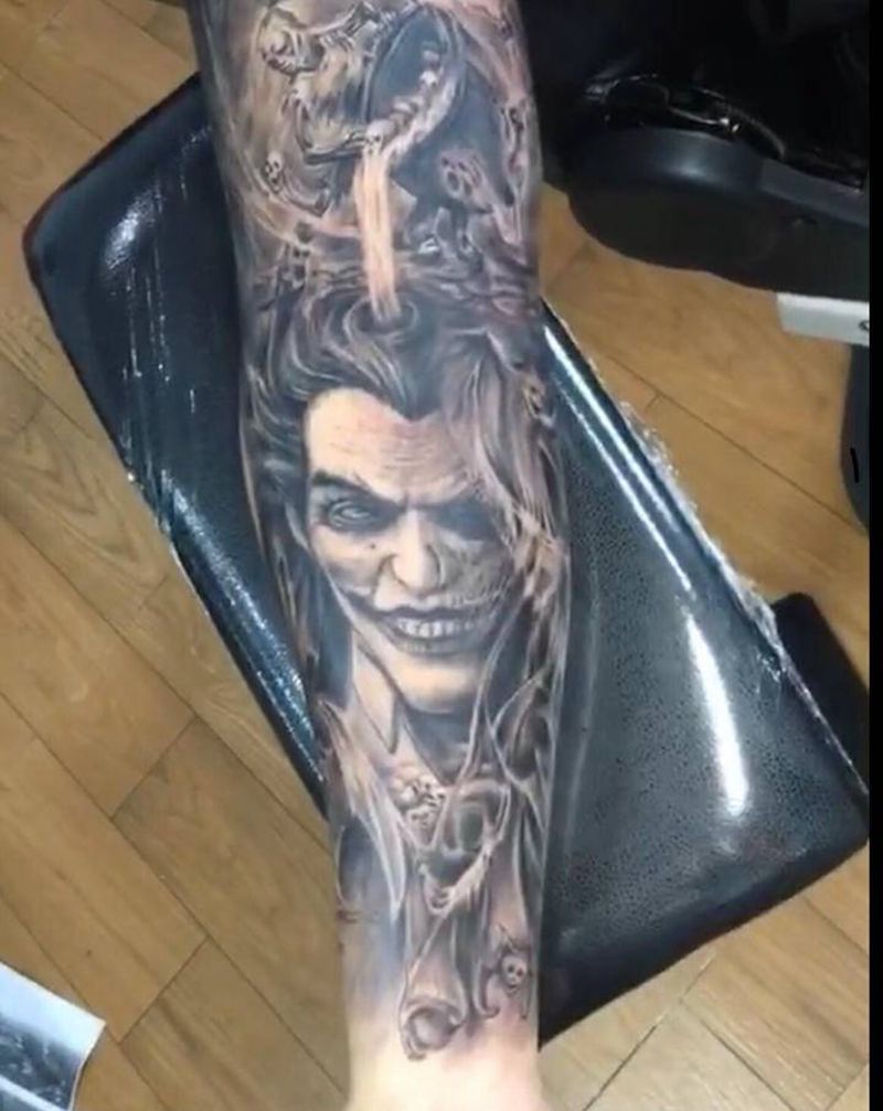 近日工作纹身图片_手臂纹身图案