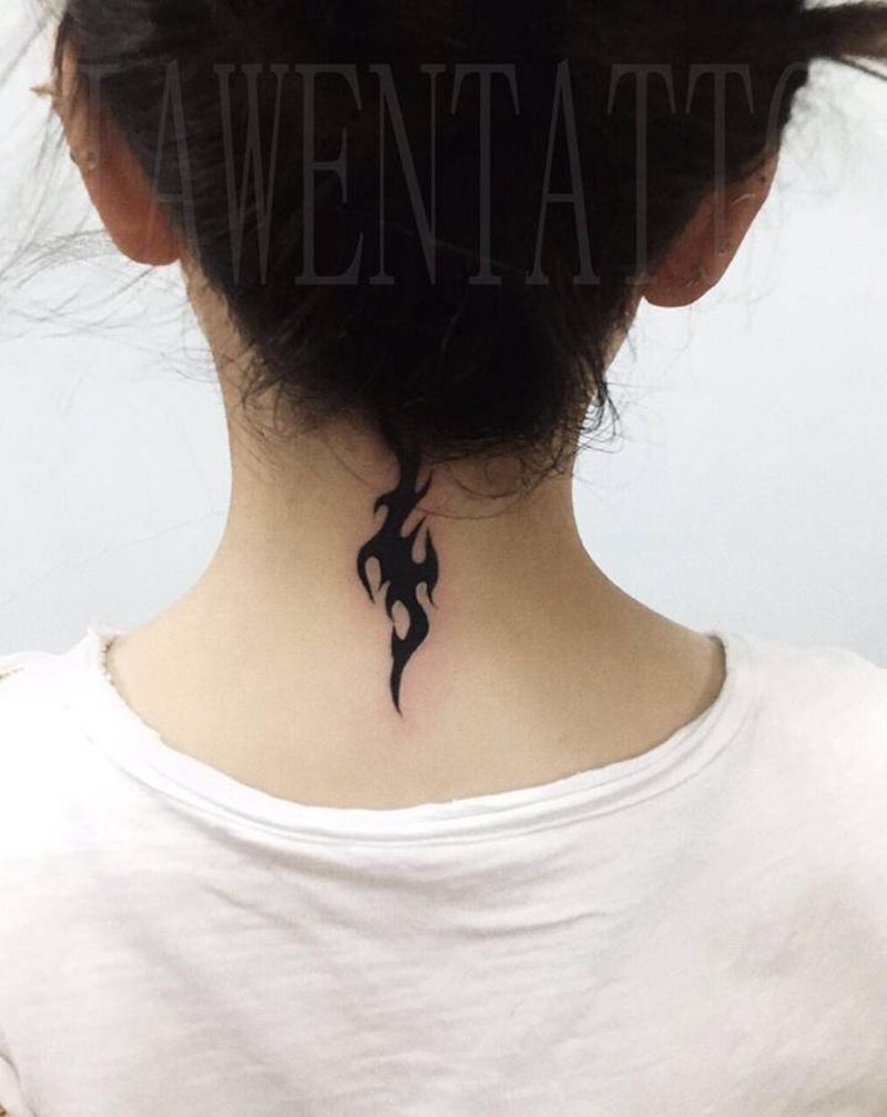 近期店内小图纹身图片_背部腰部纹身图案