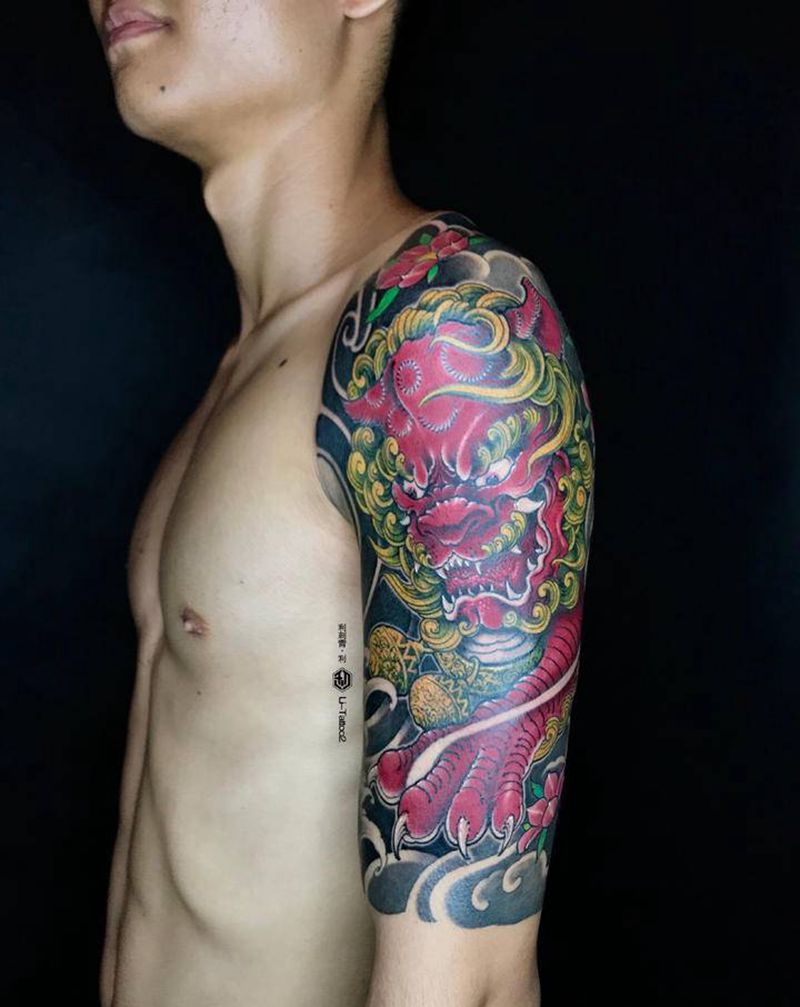 唐狮纹身图片_手臂老传统纹身图案