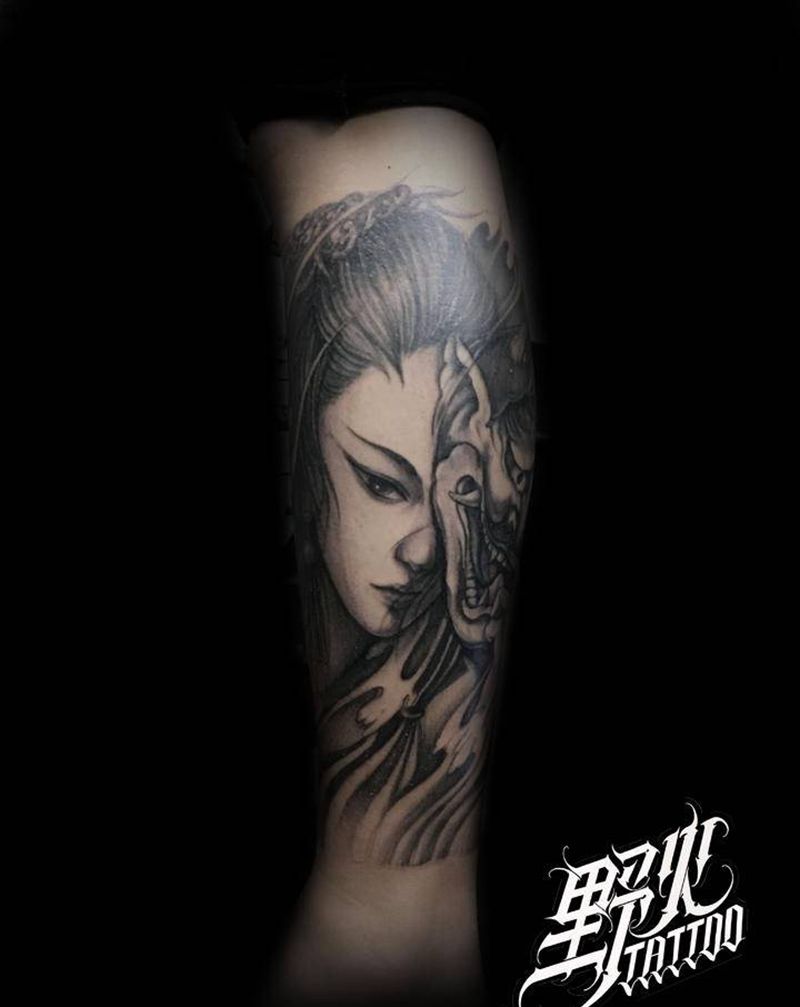 艺伎般若纹身图片_脚部新传统艺妓般若纹身图案