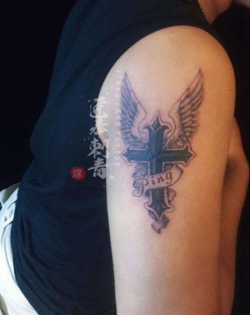 十字架遮盖纹身图片_手臂点刺纹身图案