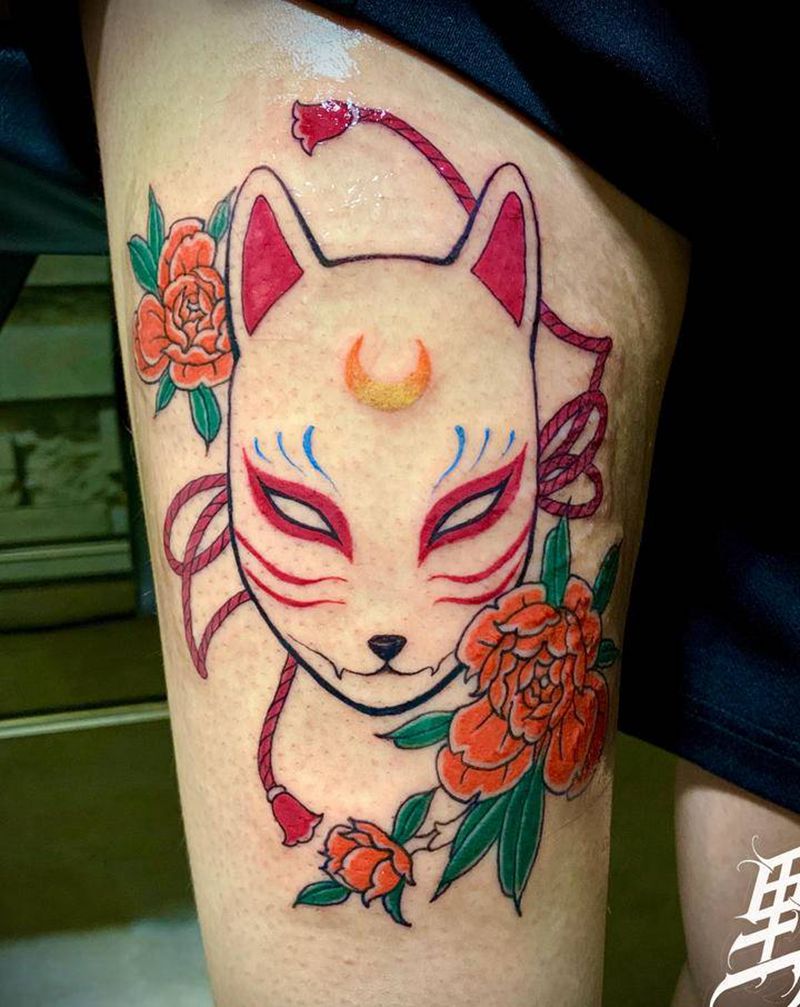 日式传统 狐面 山茶花纹身图片_腿部日式传统狐狸面具纹身图案