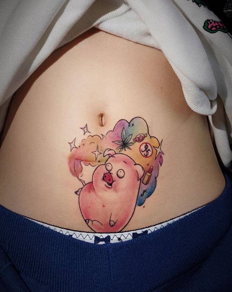 小猪身上纹纹身图片_腹部纹身图案