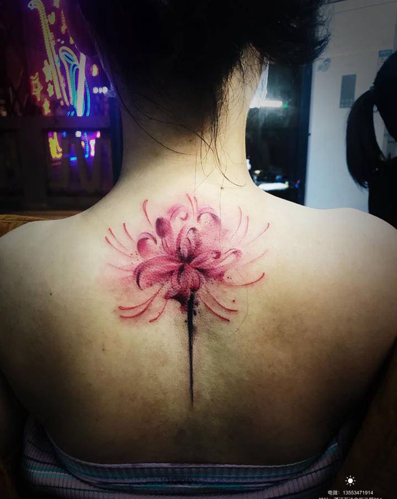 彼岸花纹身图片_肩部纹身图案