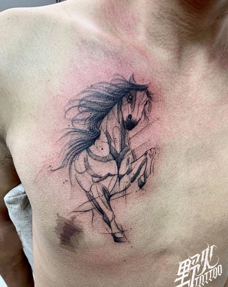 生肖 马纹身图片_胸部速写纹身图案