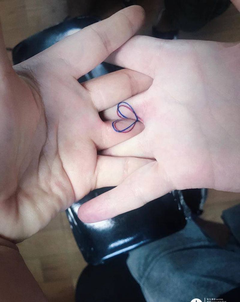 情侣纹身图片_手部纹身图案