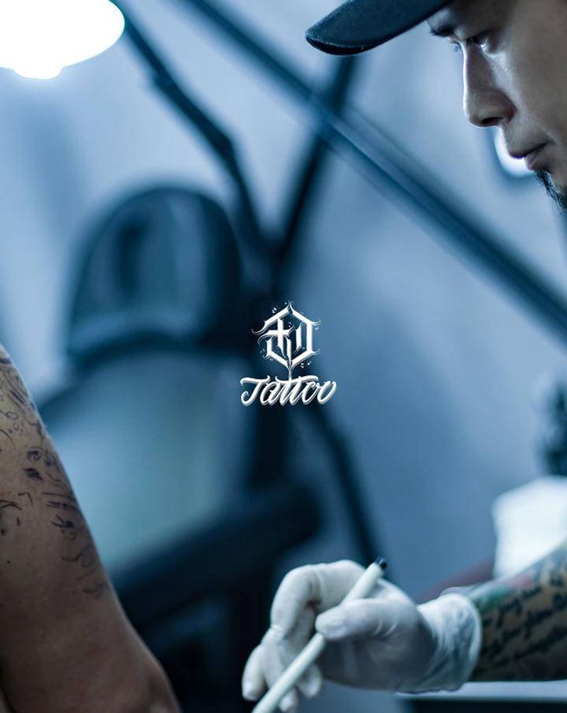 海王纹身图片_手臂欧美写实纹身图案