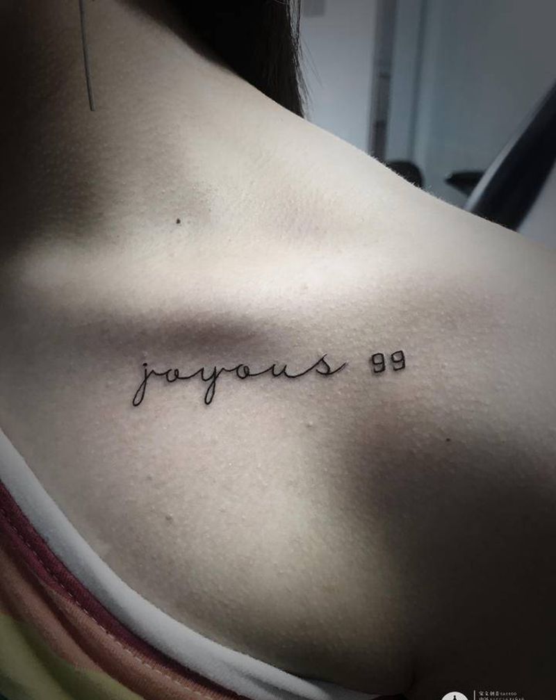 小字母特价99纹身图片_肩部纹身图案