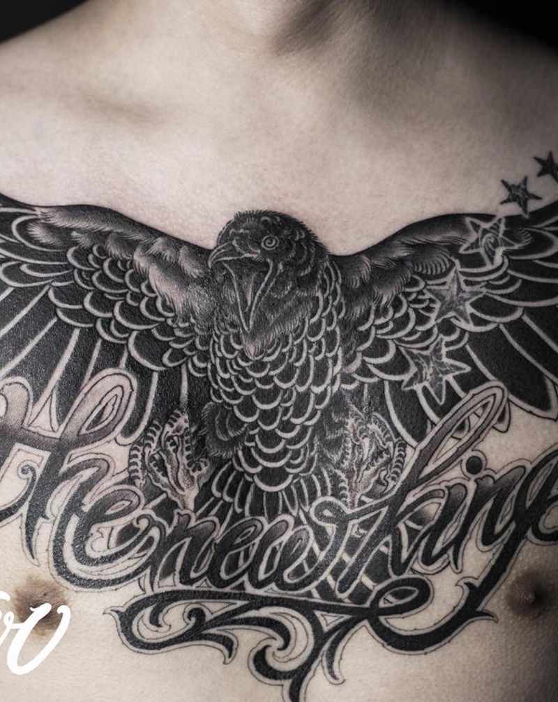乌鸦纹身图片_胸部纹身图案