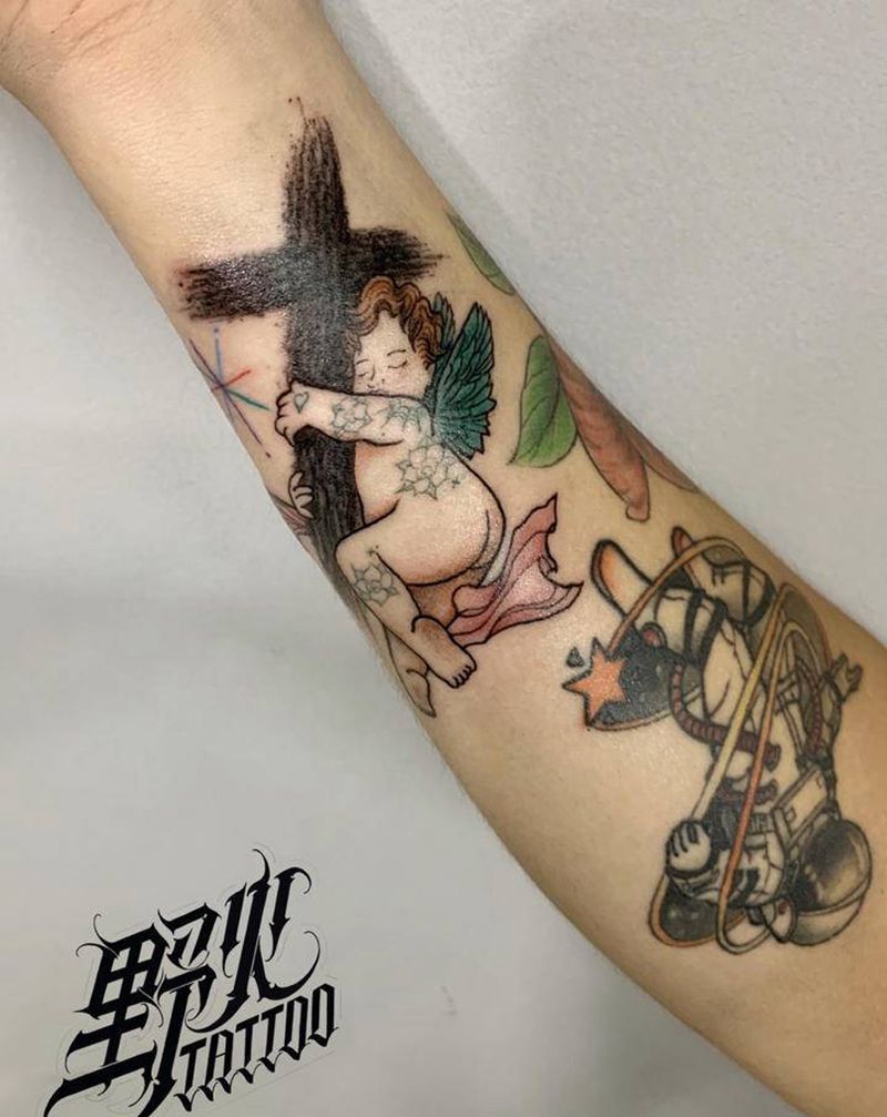 school 小天使纹身图片_手臂New School天使纹身图案