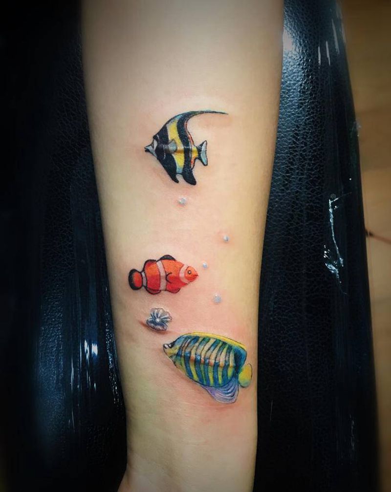 万达店小图纹身图片_腹部颈部纹身图案