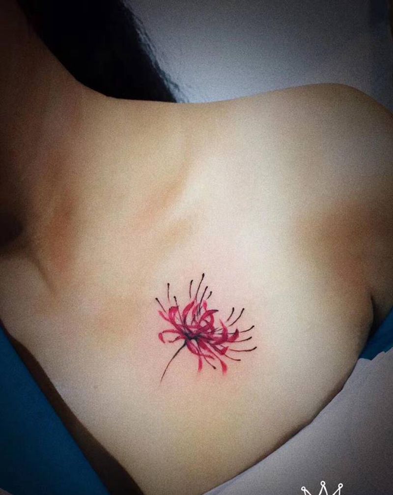 店内小图纹身图片_胸部纹身图案