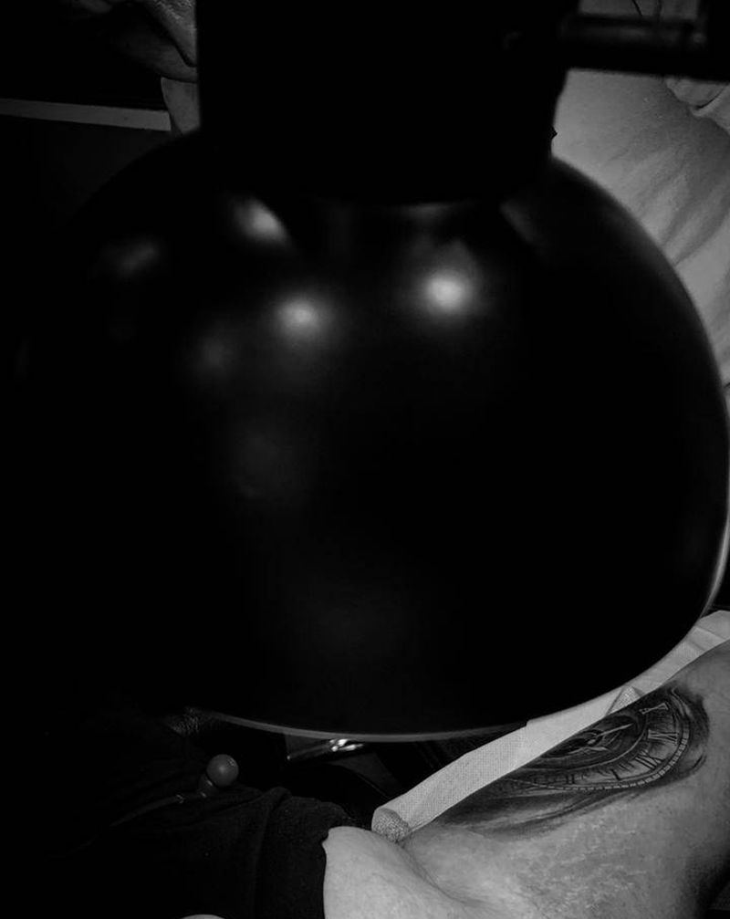 时间眼睛纹身图片_手臂纹身图案