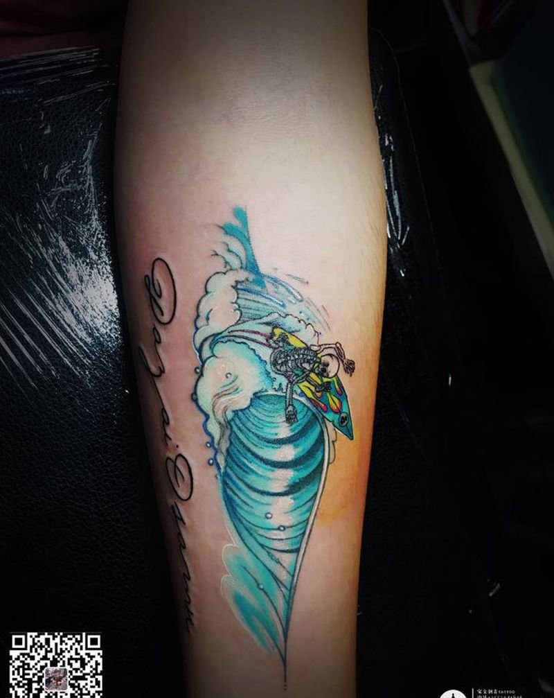 小海浪纹身图片_手臂纹身图案