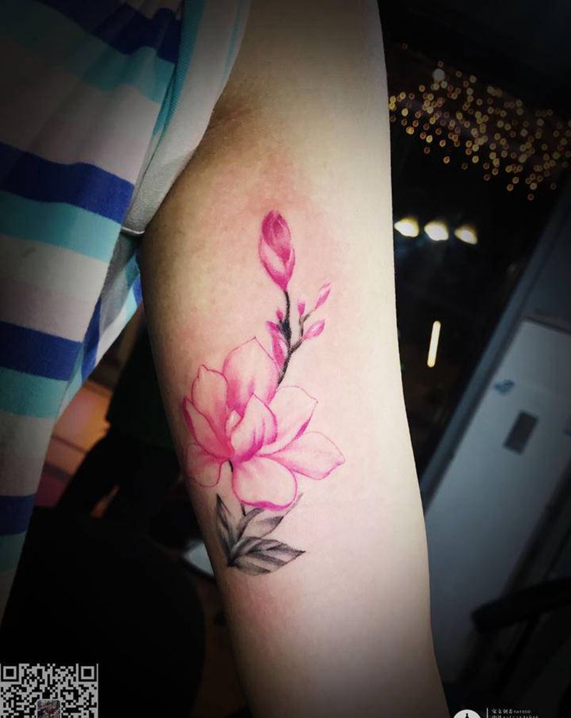 万达店小图走一堆纹身图片_手部手臂New School水彩纹身图案