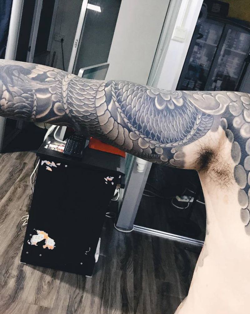 花臂纹身图片_手臂胸部纹身图案