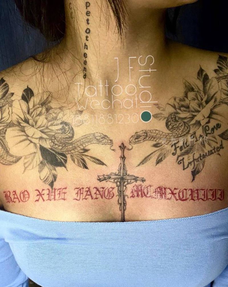 花蛇纹身图片_胸部欧美写实纹身图案