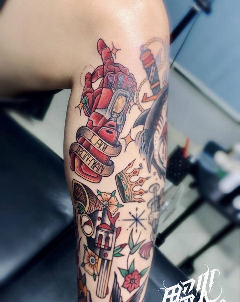 钢铁侠 响指纹身图片_腿部Old School纹身图案