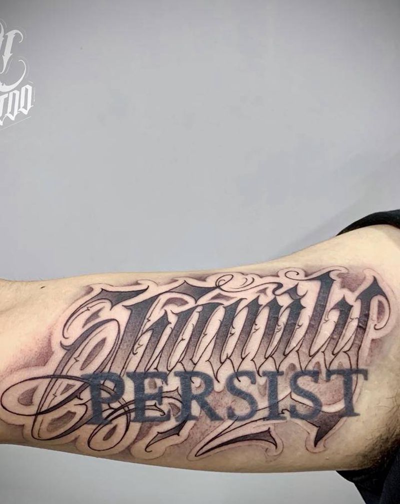 family  花体字纹身图片_手臂花体字纹身图案