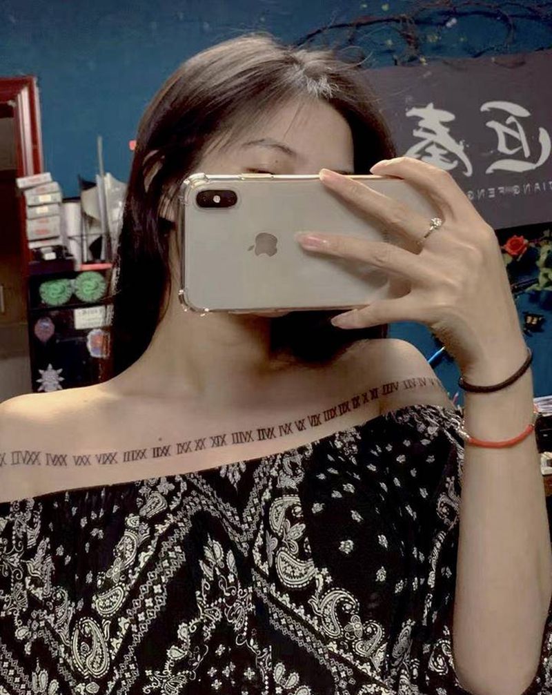 罗马数字纹身图片_胸部点刺纹身图案