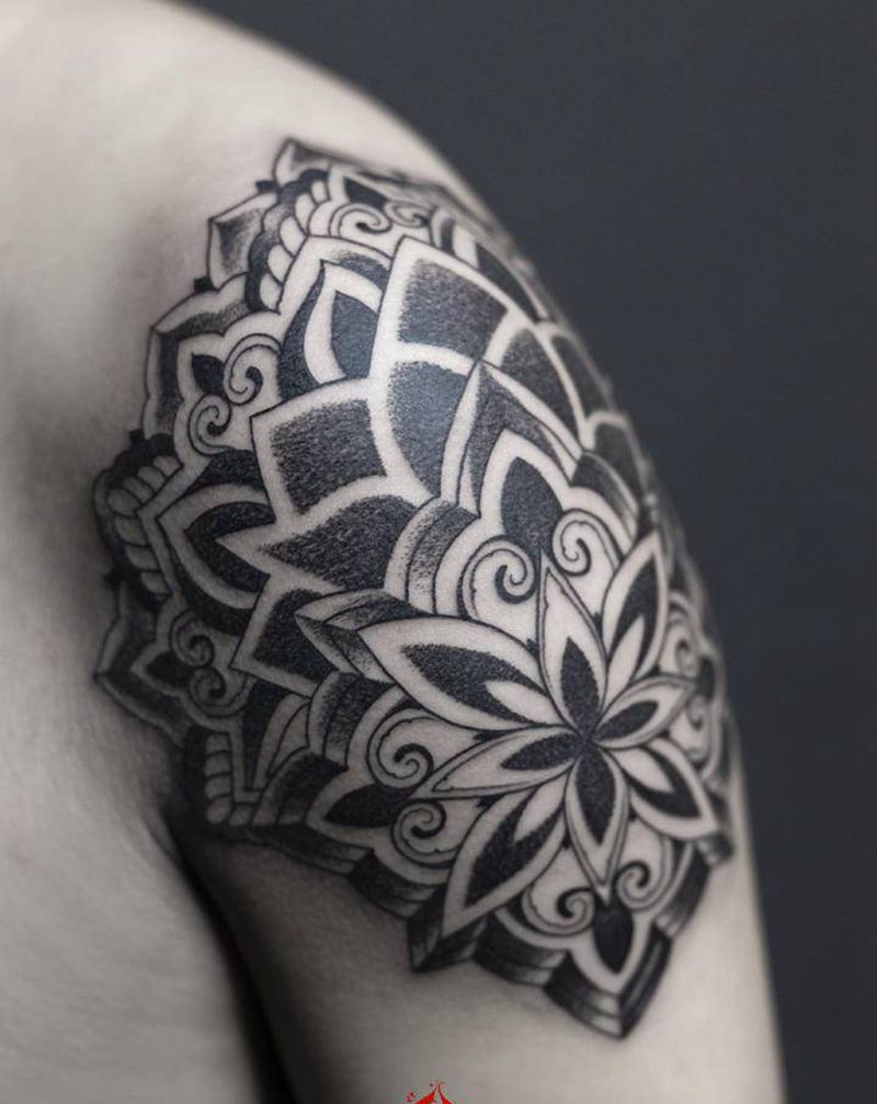 梵花纹身图片_手部手臂点刺几何纹身图案