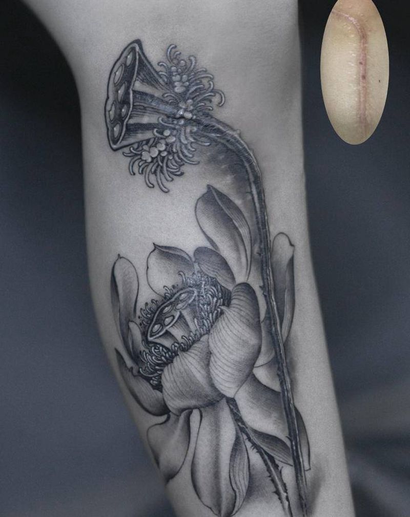 荷花纹身纹身图片_脚部水墨水彩荷花疤痕莲花纹身图案