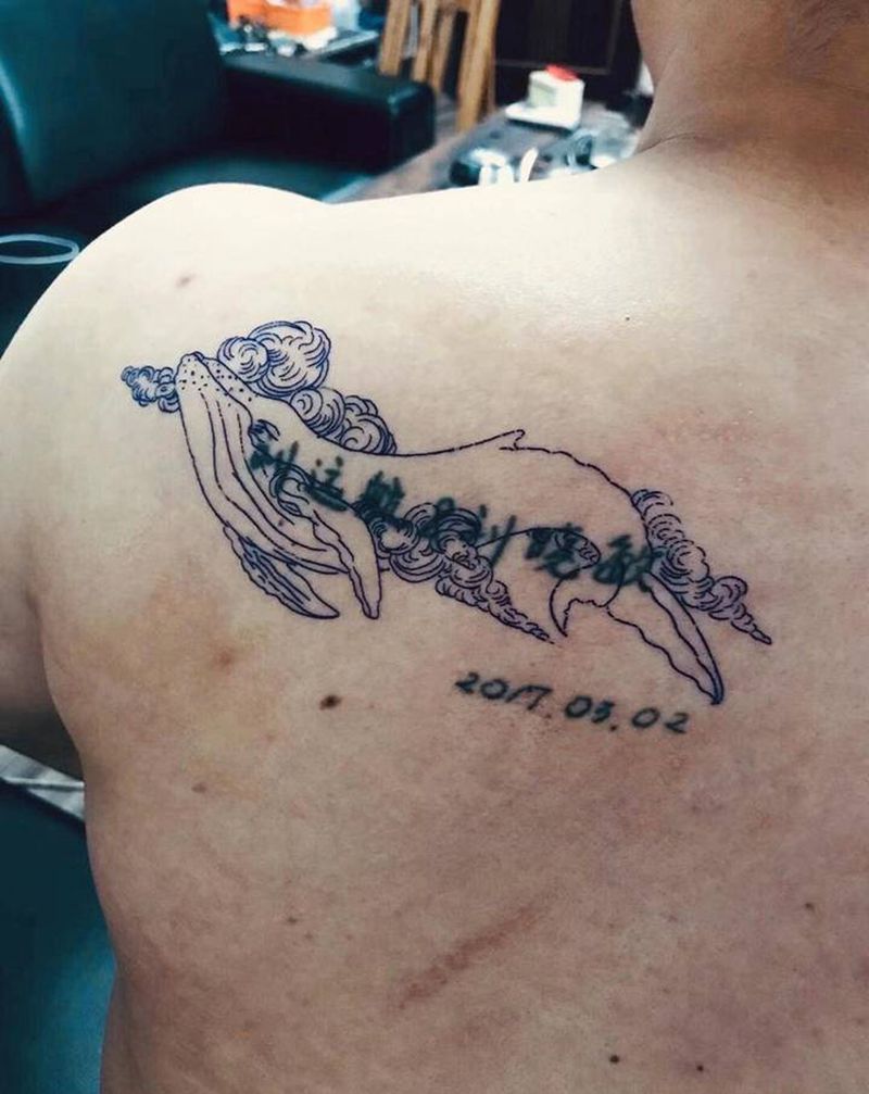 小图盖图纹身图片_背部纹身图案