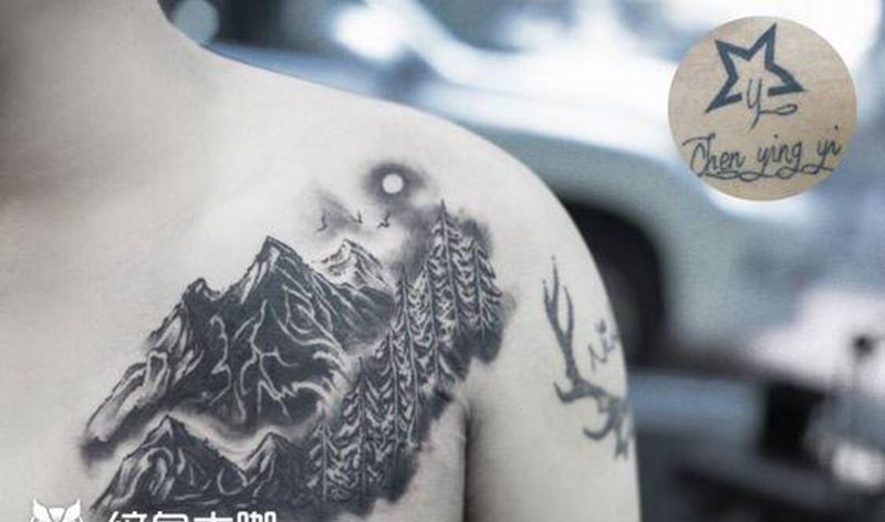 覆盖纹身纹身图片_胸部背部水墨水彩山水画覆盖遮盖纹身图案