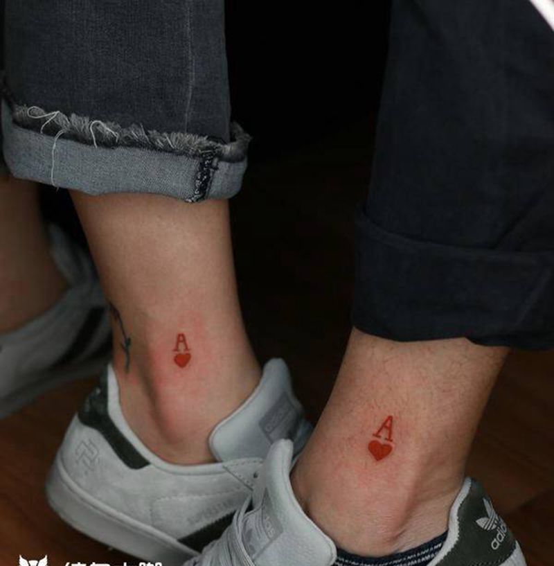 。纹身图片_脚部纹身图案