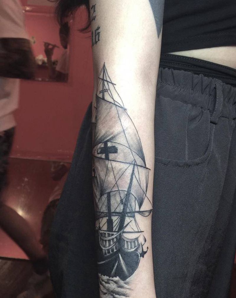 帆船纹身图片_手臂纹身图案