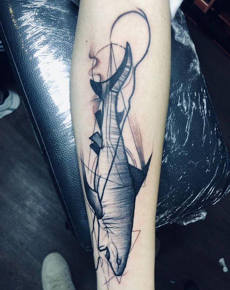 鲨鱼纹身图片_手臂纹身图案