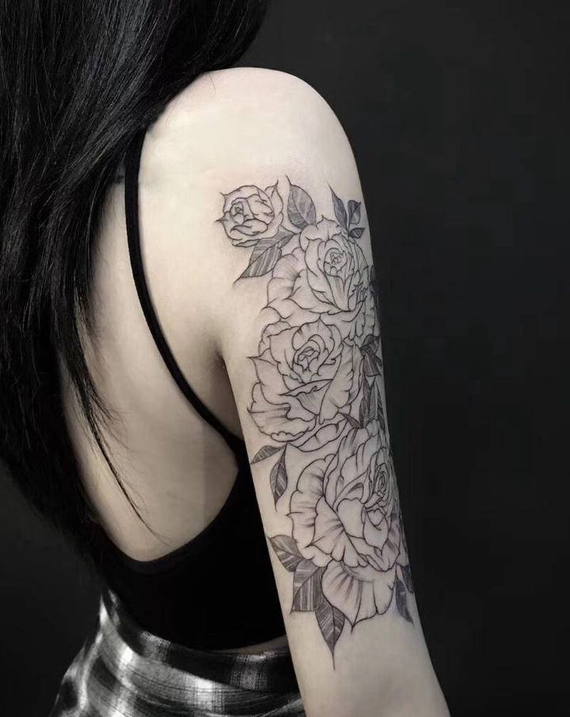 素花纹身图片_手臂老传统素花纹身图案