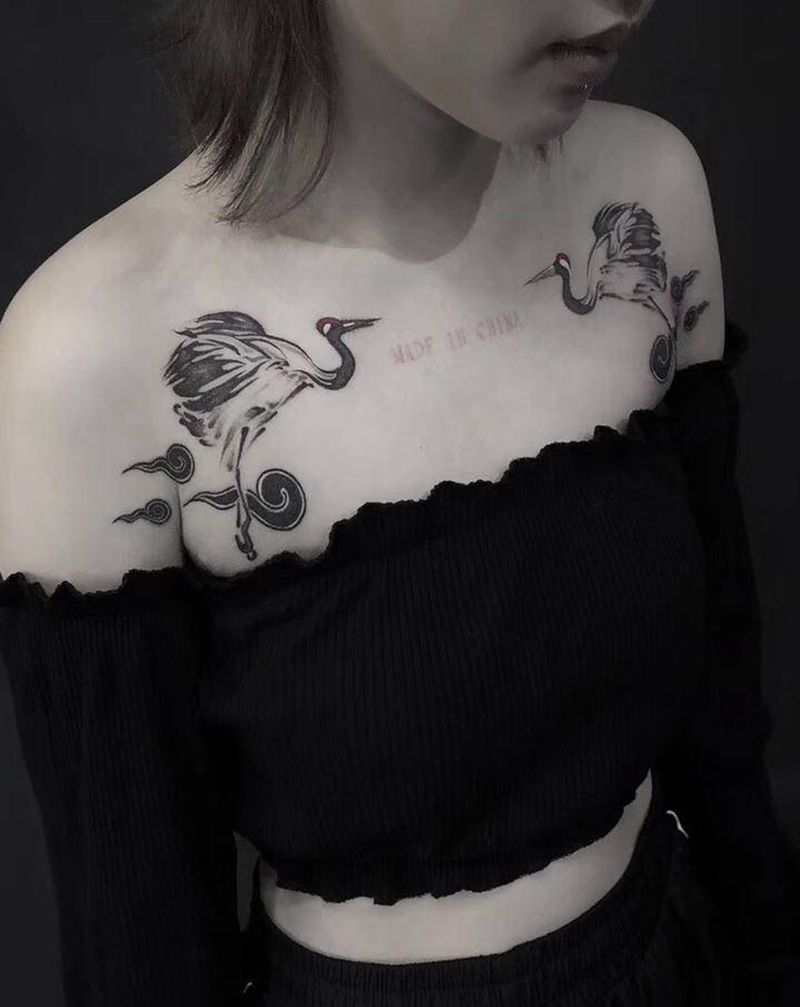 胸肩-仙鹤纹身图片_肩部胸部老传统图腾纹身图案