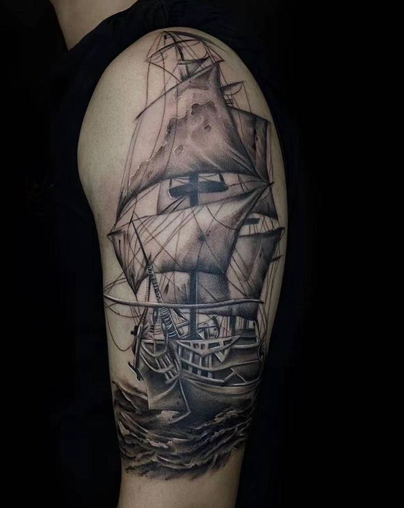 写实帆船纹身图片_手臂欧美写实纹身图案
