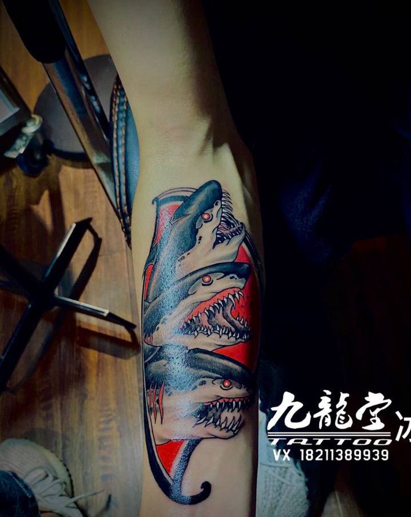 鲸鱼纹身图片_Old School纹身图案