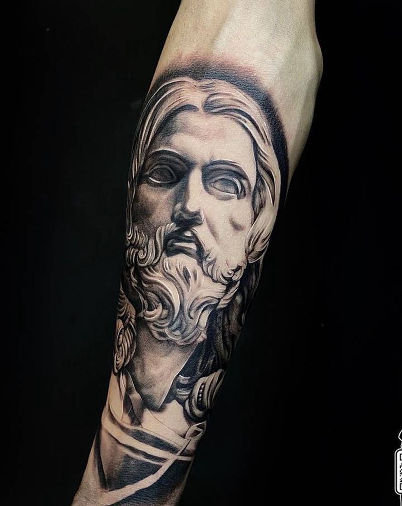 写实石膏耶稣纹身图片_手臂手部欧美写实纹身图案