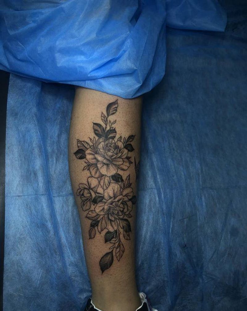 素花纹身图片_脚部纹身图案