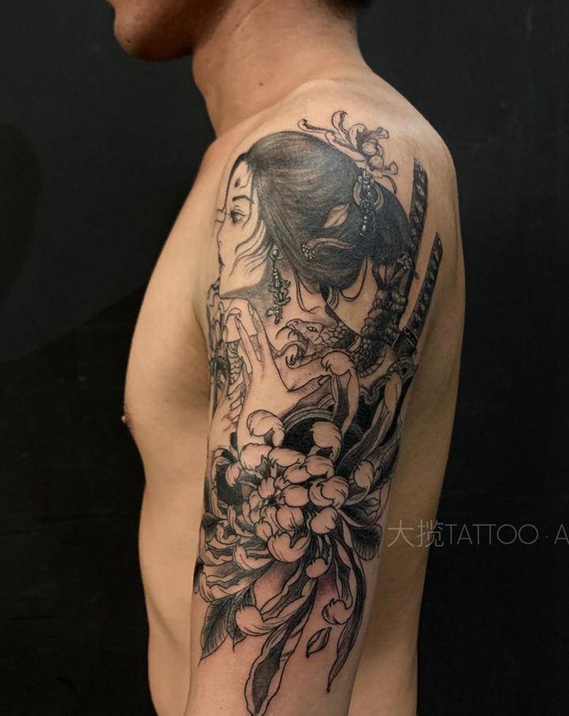 艺妓纹身图片_肩部纹身图案